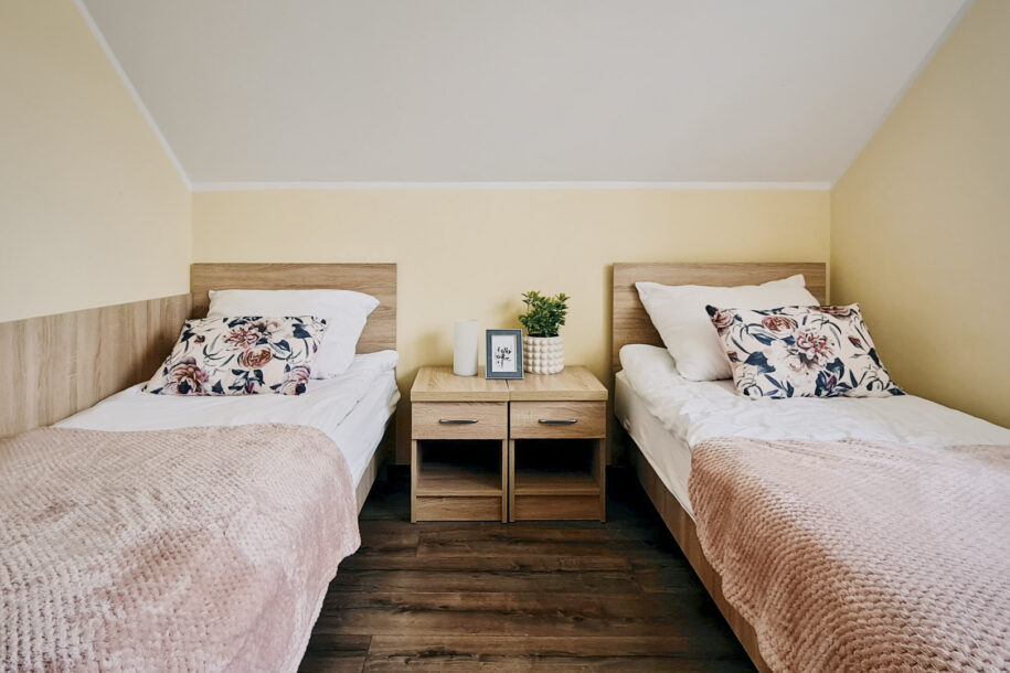 4Seasons-bedroom